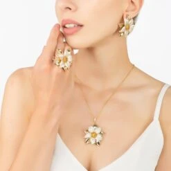 Latelita Daisy Flower Ring Gold 8 Latelita Daisy Flower Ring Gold -Ornavique Sales 0258