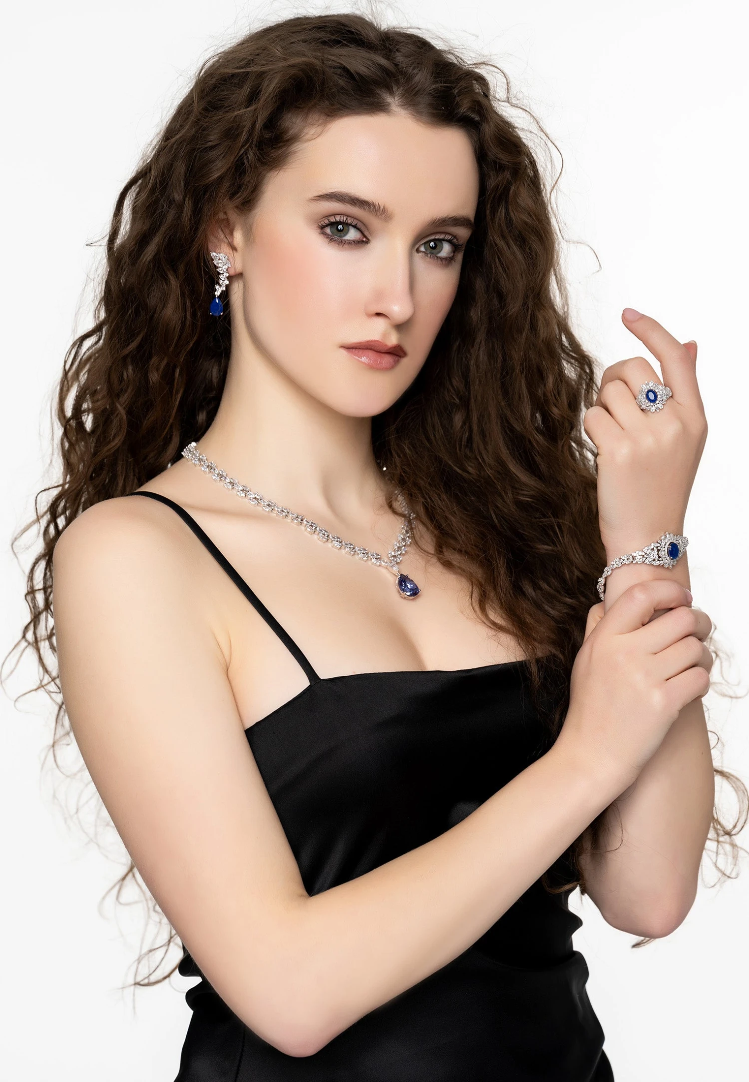 Latelita Arabesque Splendor Cocktail Ring Sapphire Silver 7 Latelita Arabesque Splendor Cocktail Ring Sapphire Silver - Image 7