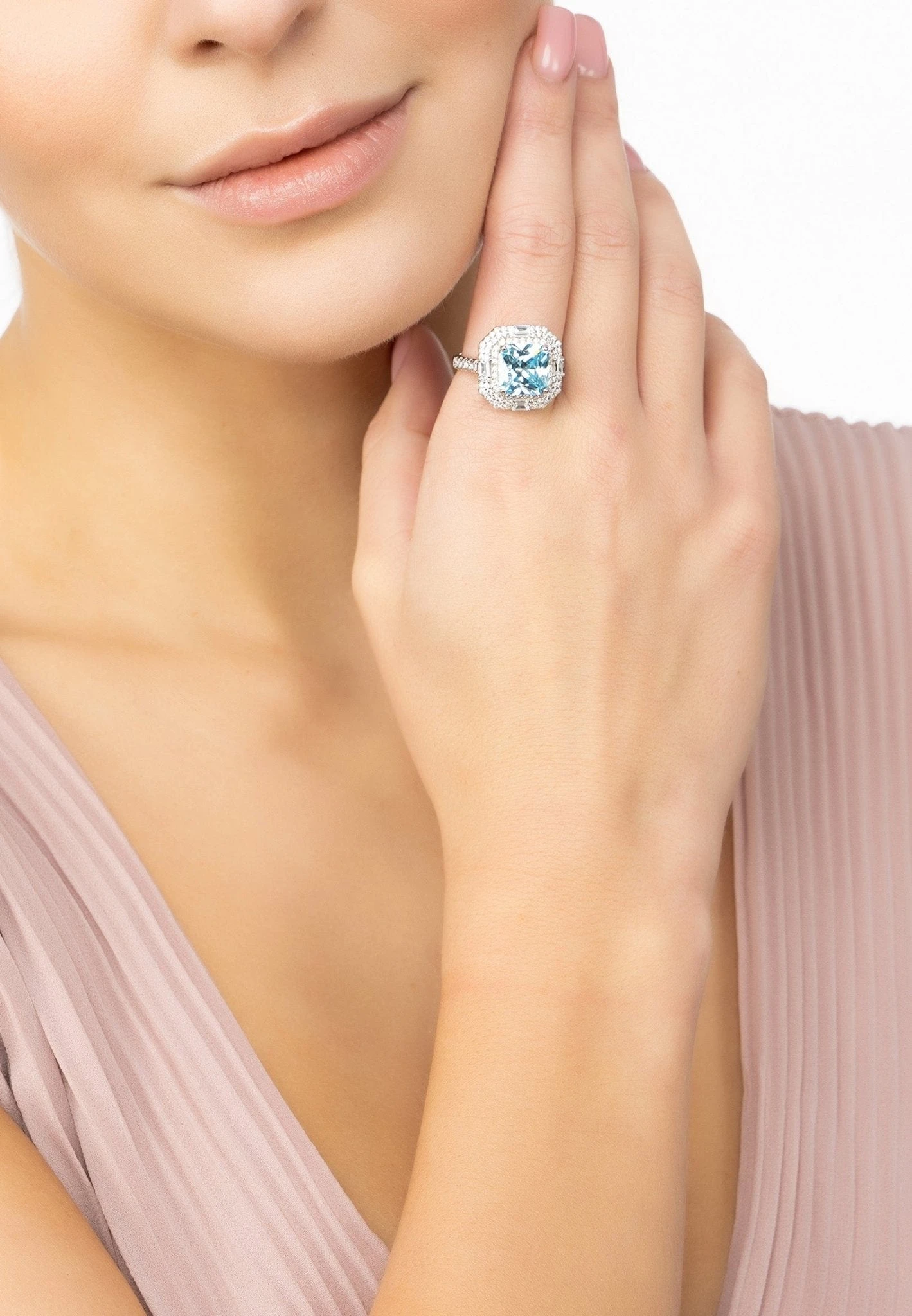 Latelita Anastasia Gemstone Cocktail Ring Silver Blue Topaz 2 Latelita Anastasia Gemstone Cocktail Ring Silver Blue Topaz - Image 2