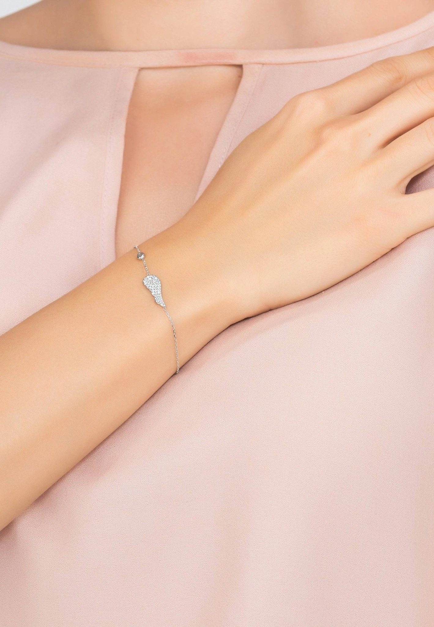 Latelita Angel Wing Bracelet 6 Latelita Angel Wing Bracelet - Image 6