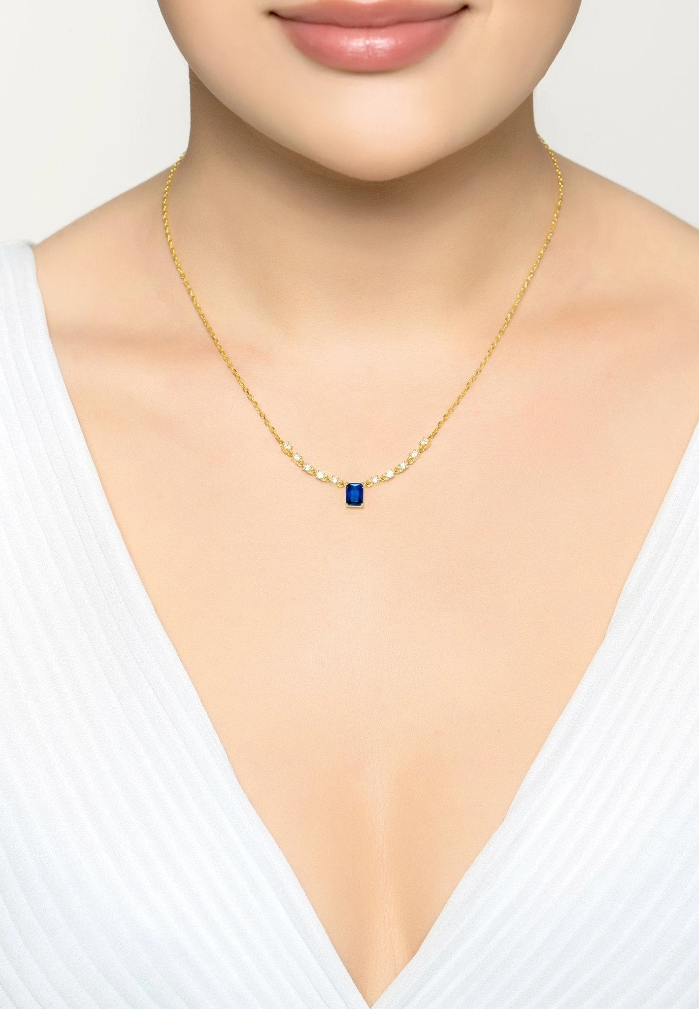 Latelita Claudia Gemstone Pendant Necklace Gold Sapphire 2 Latelita Claudia Gemstone Pendant Necklace Gold Sapphire - Image 2