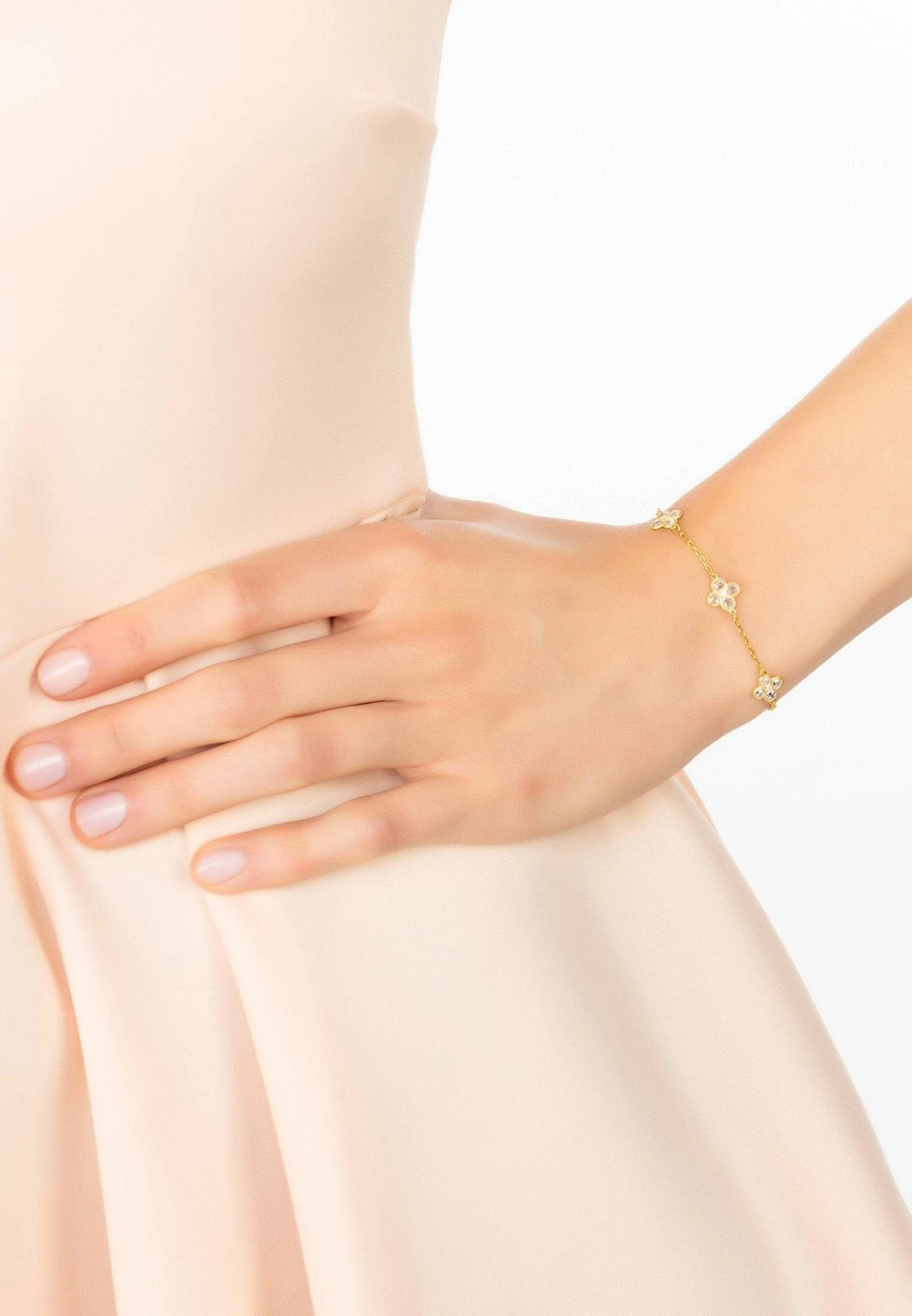Latelita Flower Clover Triple Bracelet Gold 2 Latelita Flower Clover Triple Bracelet Gold - Image 2