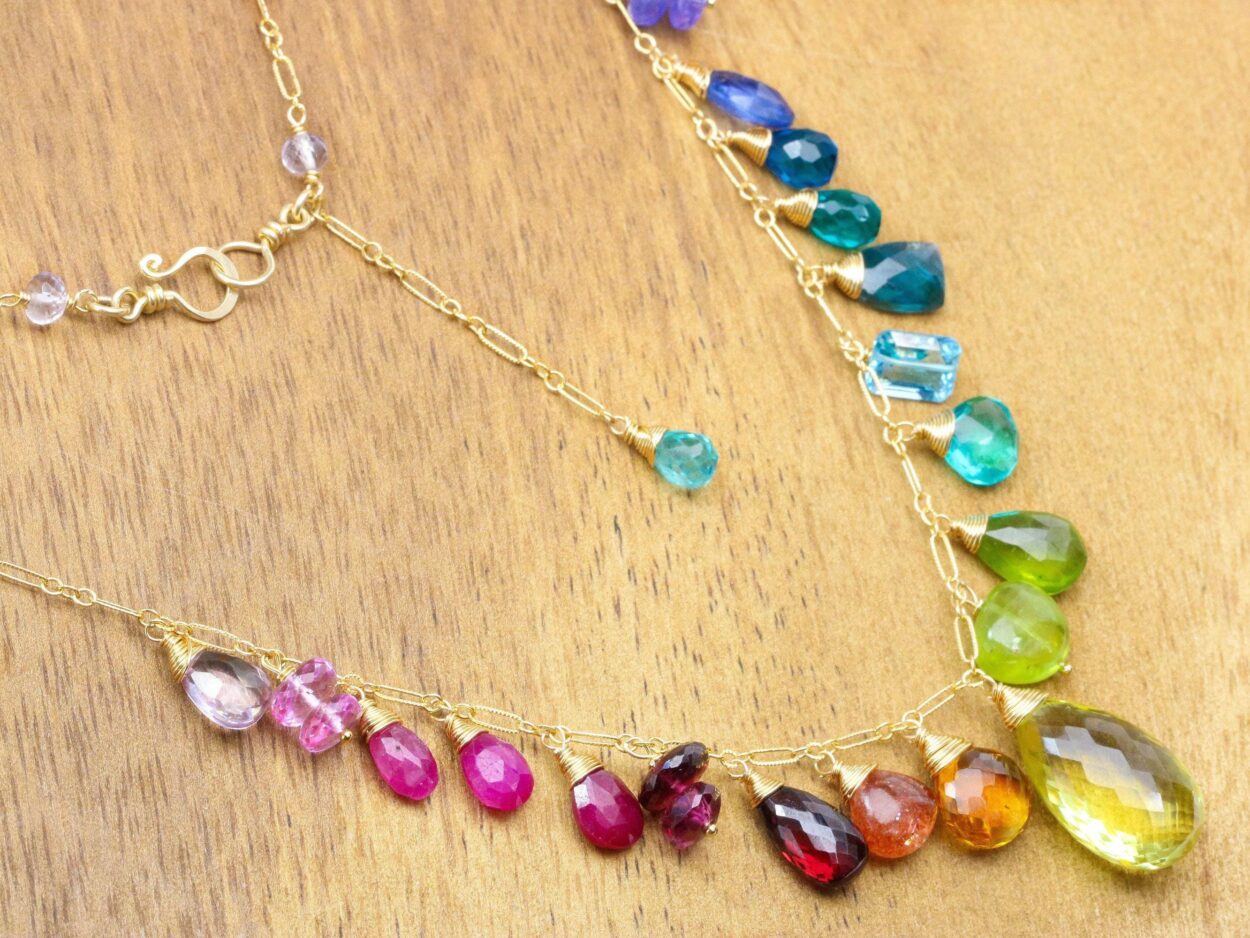 Ornavique Sales -Ornavique Sales long necklace