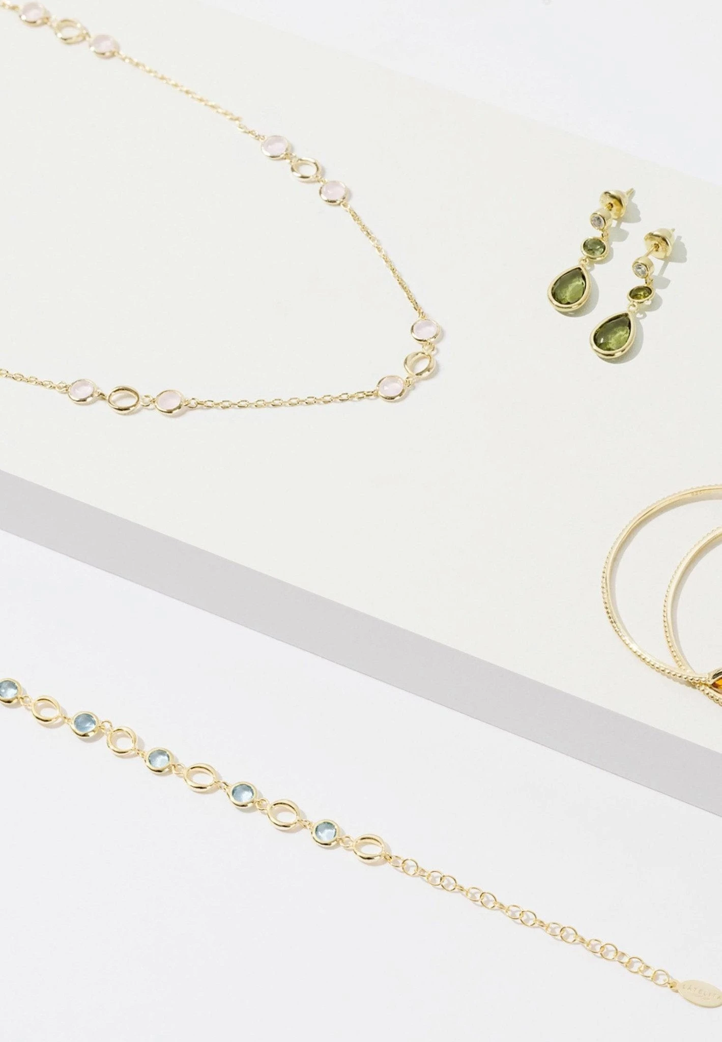 Latelita Milan Link Gemstone Necklace Gold Peridot 4 Latelita Milan Link Gemstone Necklace Gold Peridot - Image 4